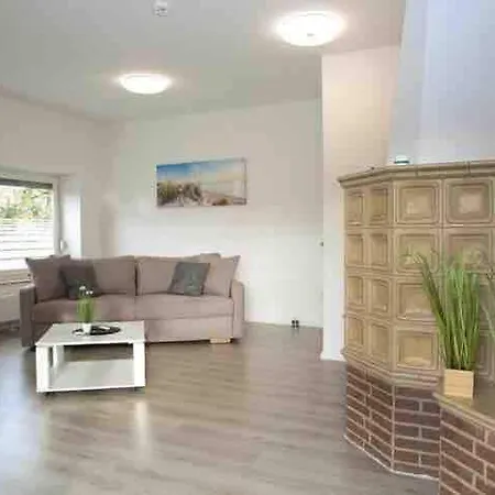 Apartment Wunderschoene Und Moderne Mit Garten