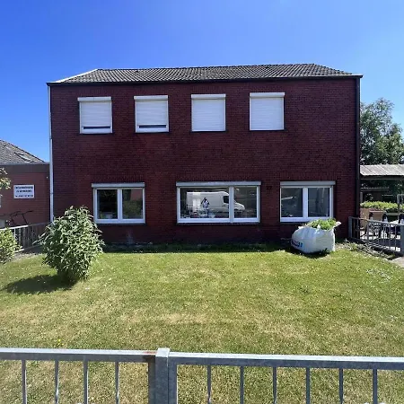 Apartment Wunderschoene Und Moderne Mit Garten Emden